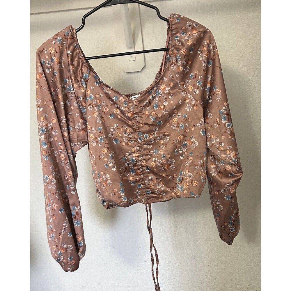 Hippie Rose Juniors’ Ruched-Front Satin Top, Mocha Rose Foral, Small